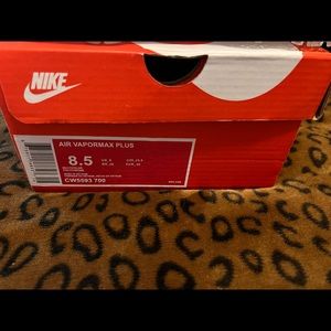 Brand New Multi Color Size 8.5 ladies Nike Vapormax.